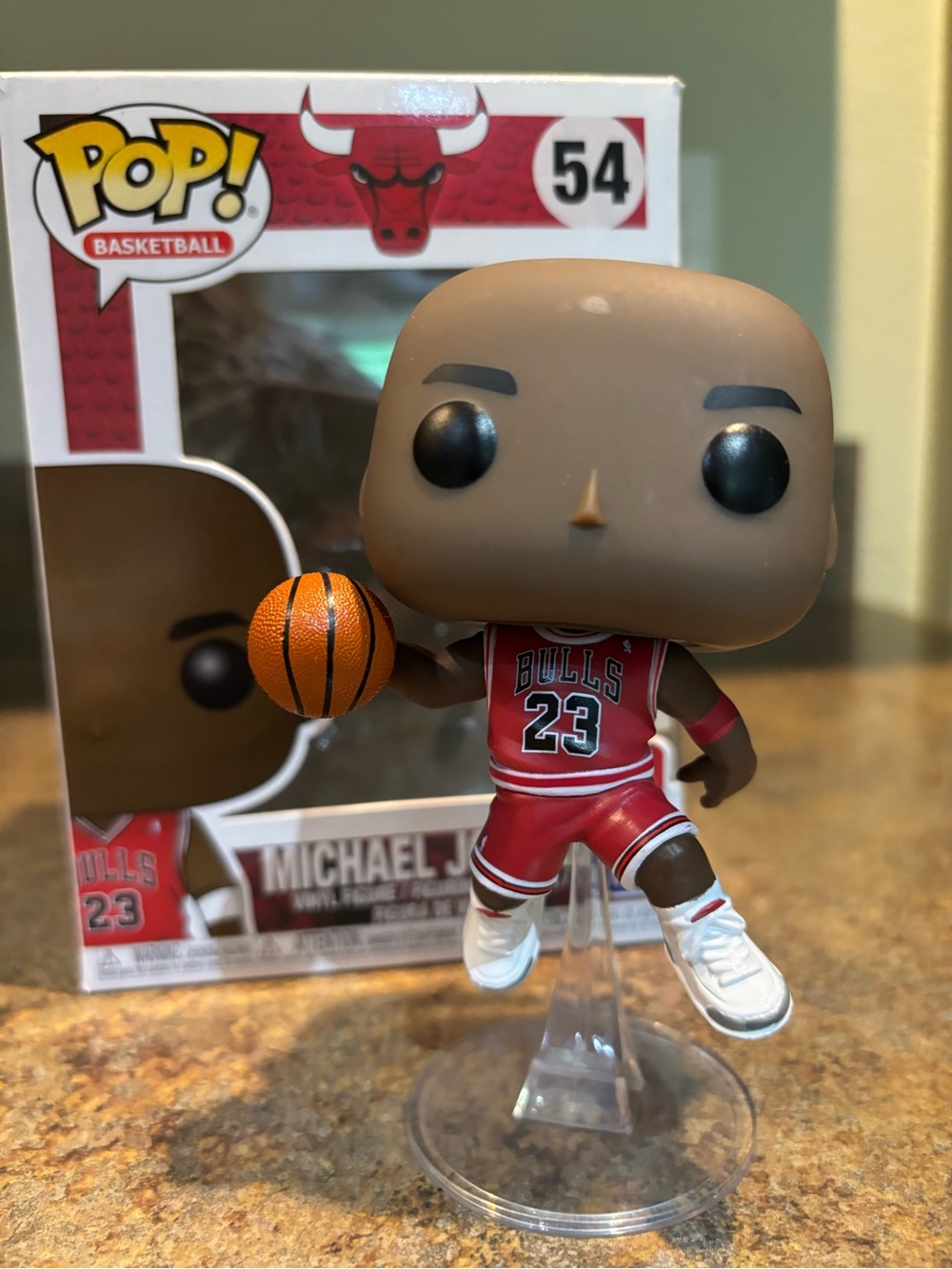 Funko Pop! Michael Jordan Figure - Bulls Jersey